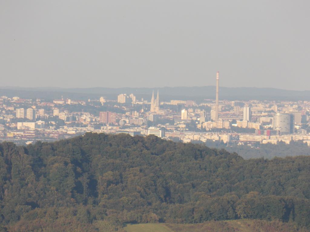 Apartmani Etno Kuca Pod Okicem Samobor Kamer foto
